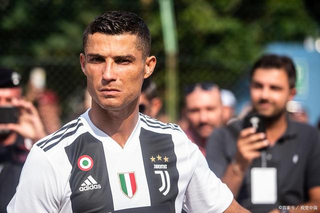 Falcons 在 ESL Pro League Season 22 半决赛中以 2：0 战胜 Mouz ，晋级总决赛;